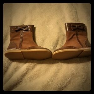 Kids boots